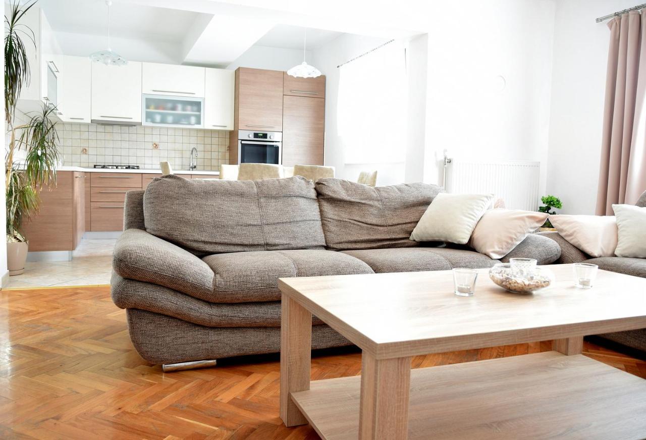 Hills Superior Apartment